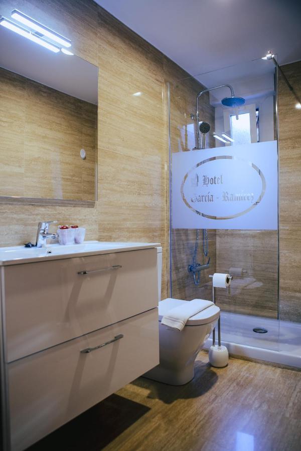 Hotel&Bar Ducay オリテ エクステリア 写真